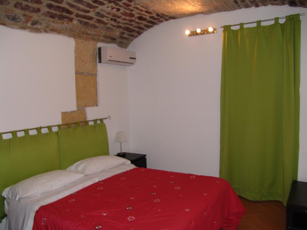 Incentro Apartments Милаццо Экстерьер фото